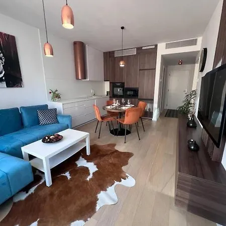 Apartman V Starom Meste Sky Park S Parkovanim Apartment *