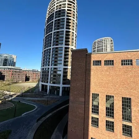 Apartman V Starom Meste Sky Park S Parkovanim Apartment *