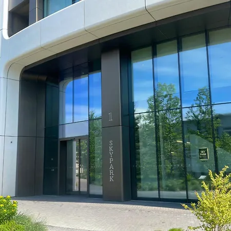 Apartman V Starom Meste Sky Park S Parkovanim * Bratysława