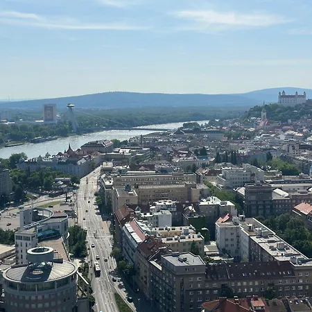 Apartman V Starom Meste Sky Park S Parkovanim